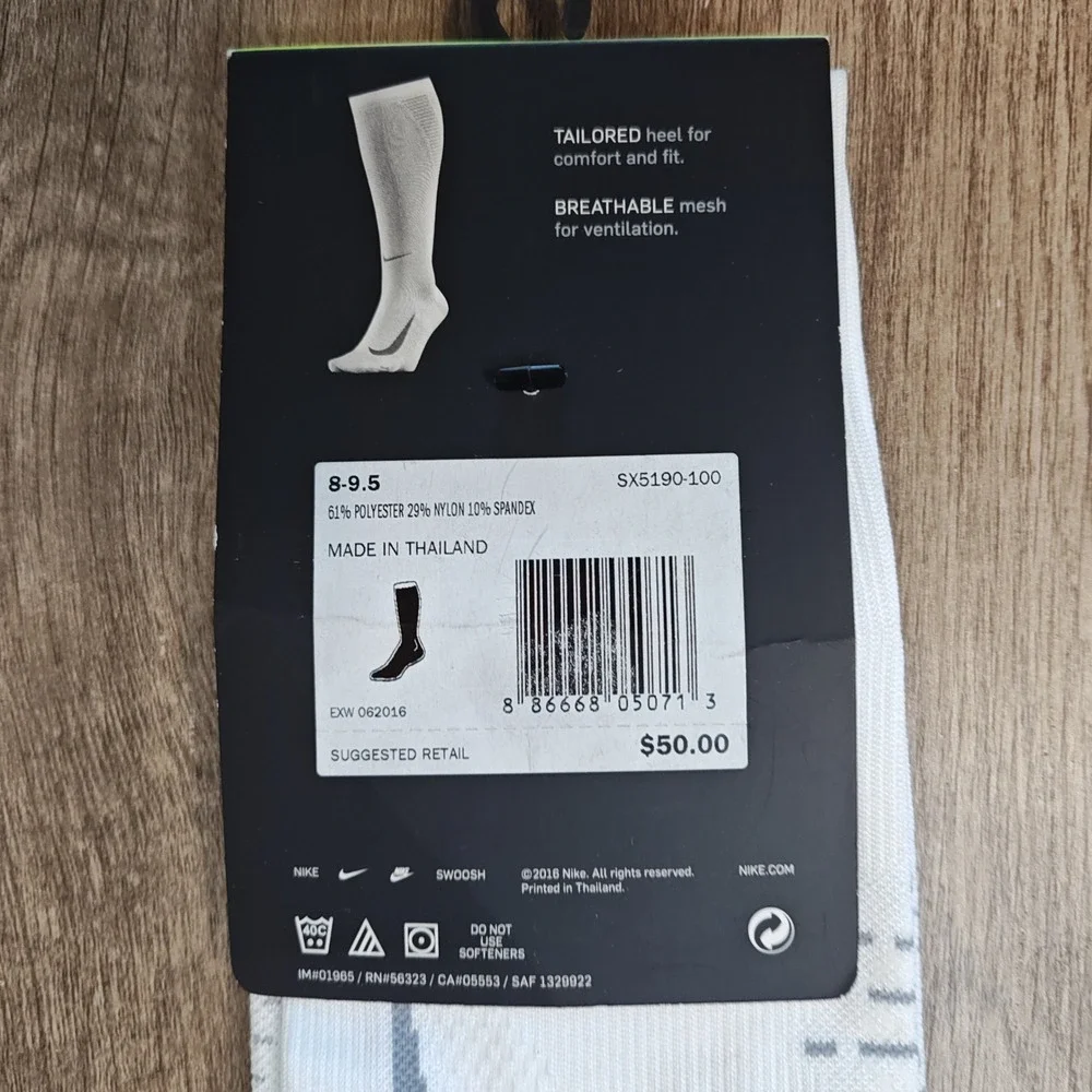 Nike Elite Lightweight Running Socks Women 8-9.5 White Over-The-Calf SX5190-100